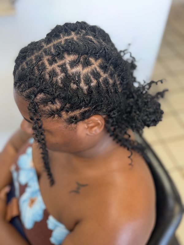 Retwist with curly ends, top view